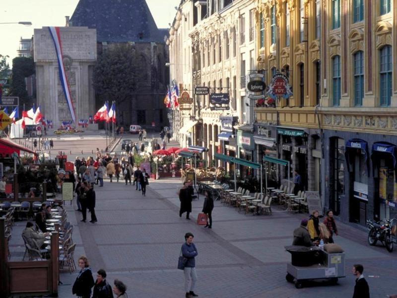 Hotelf1 Lille Mons En Baroeul Bagian luar foto